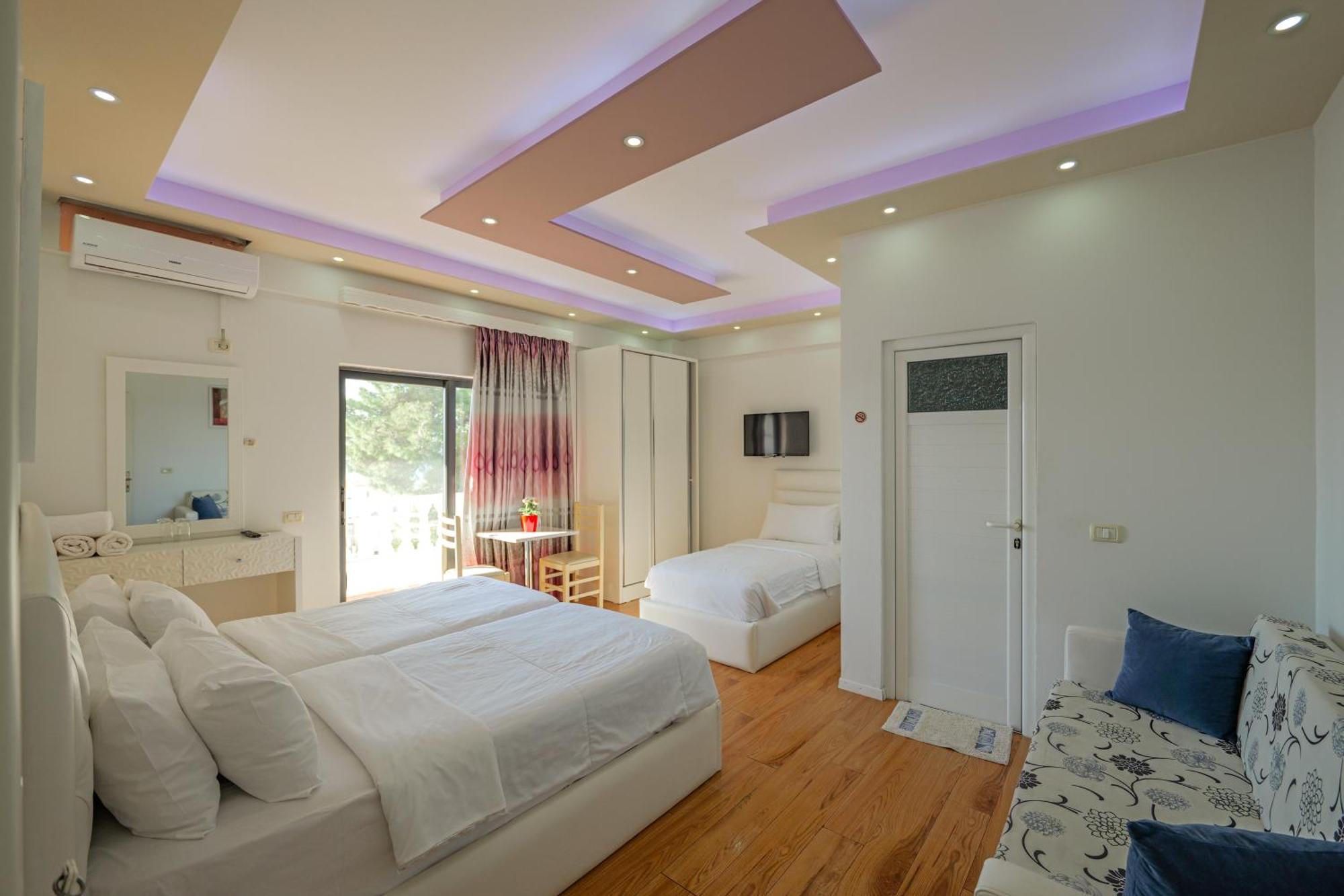 Hotel Iliria Sarande Luaran gambar