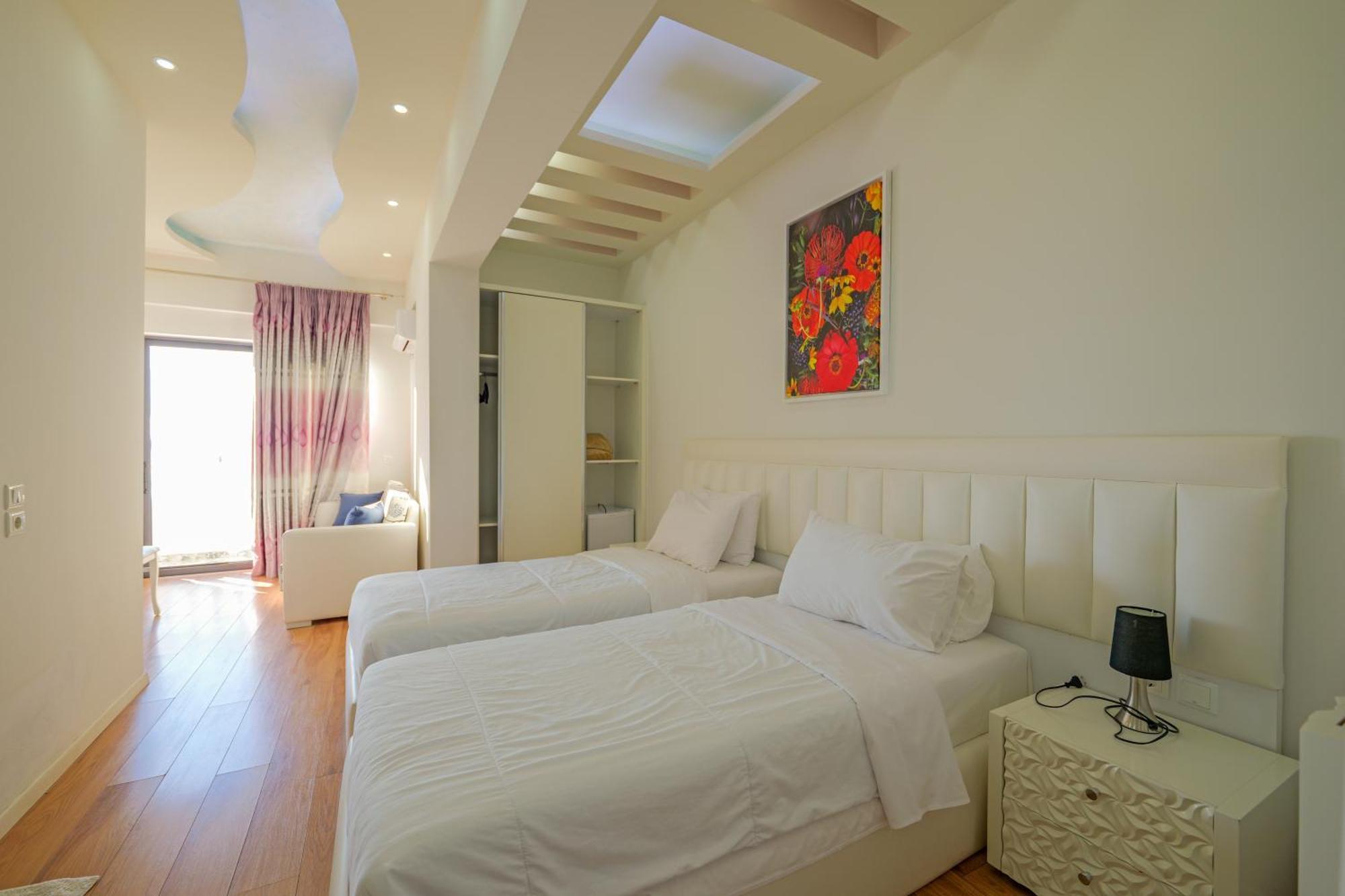 Hotel Iliria Sarande Luaran gambar