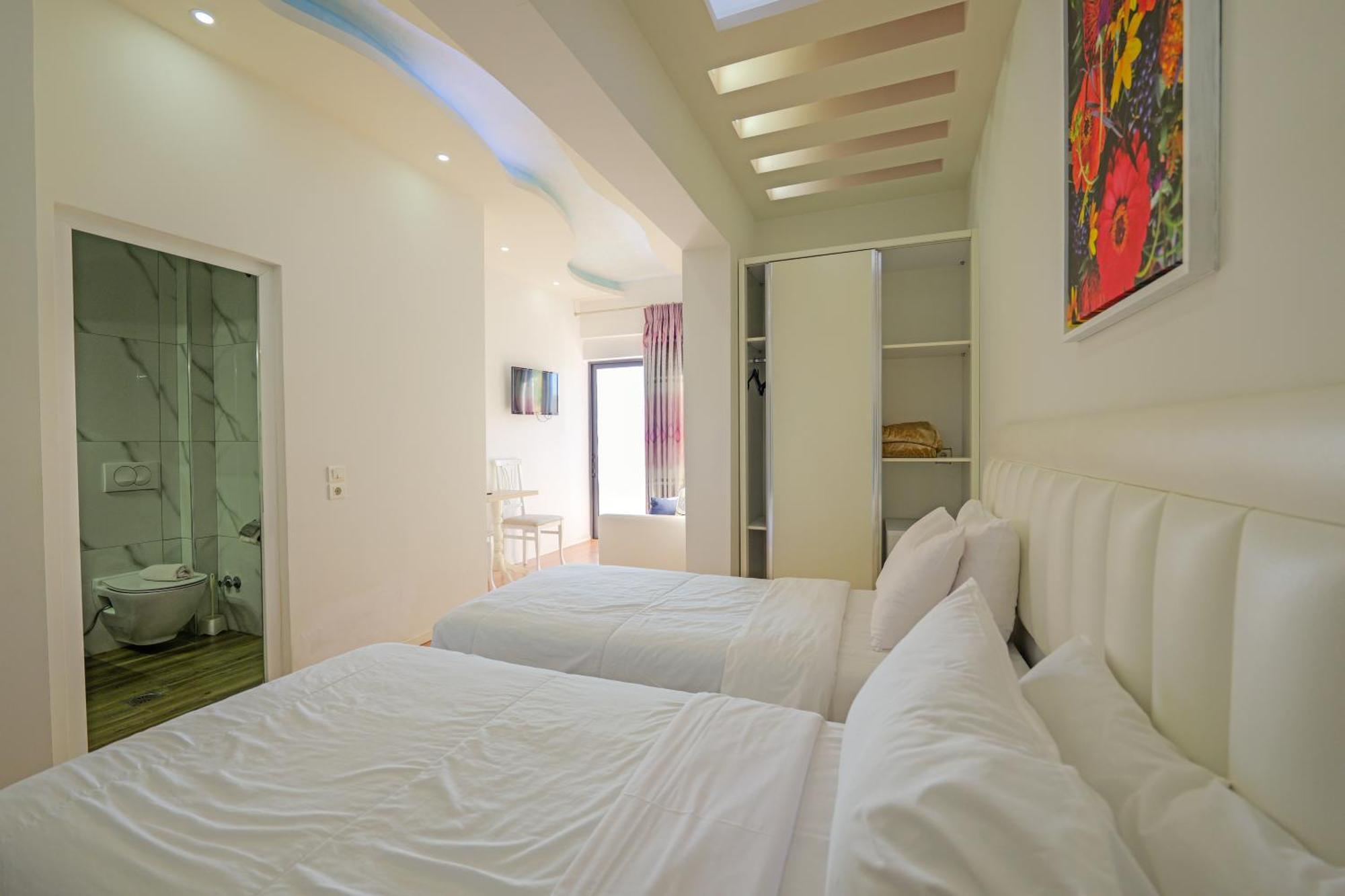 Hotel Iliria Sarande Luaran gambar