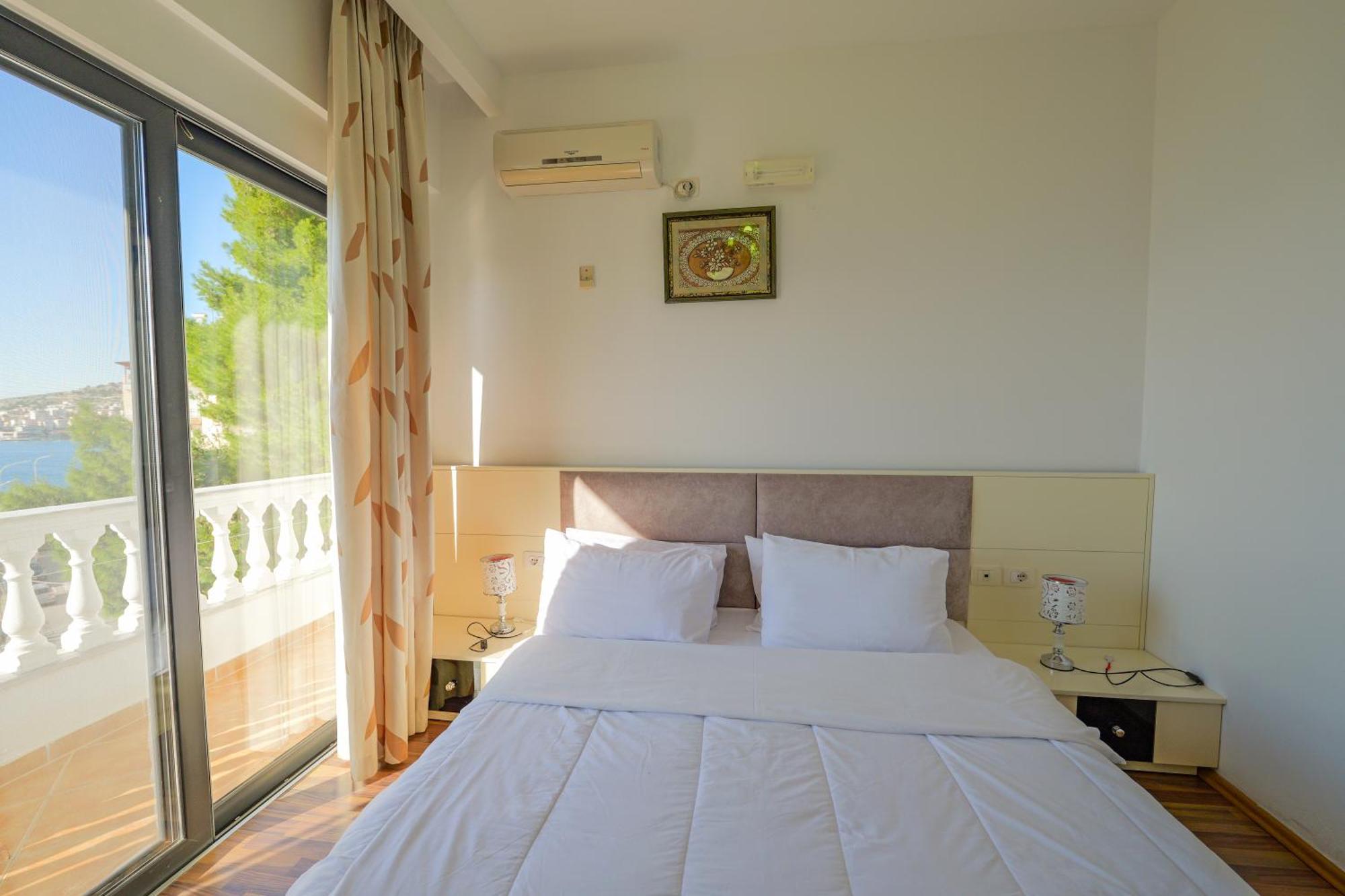 Hotel Iliria Sarande Luaran gambar