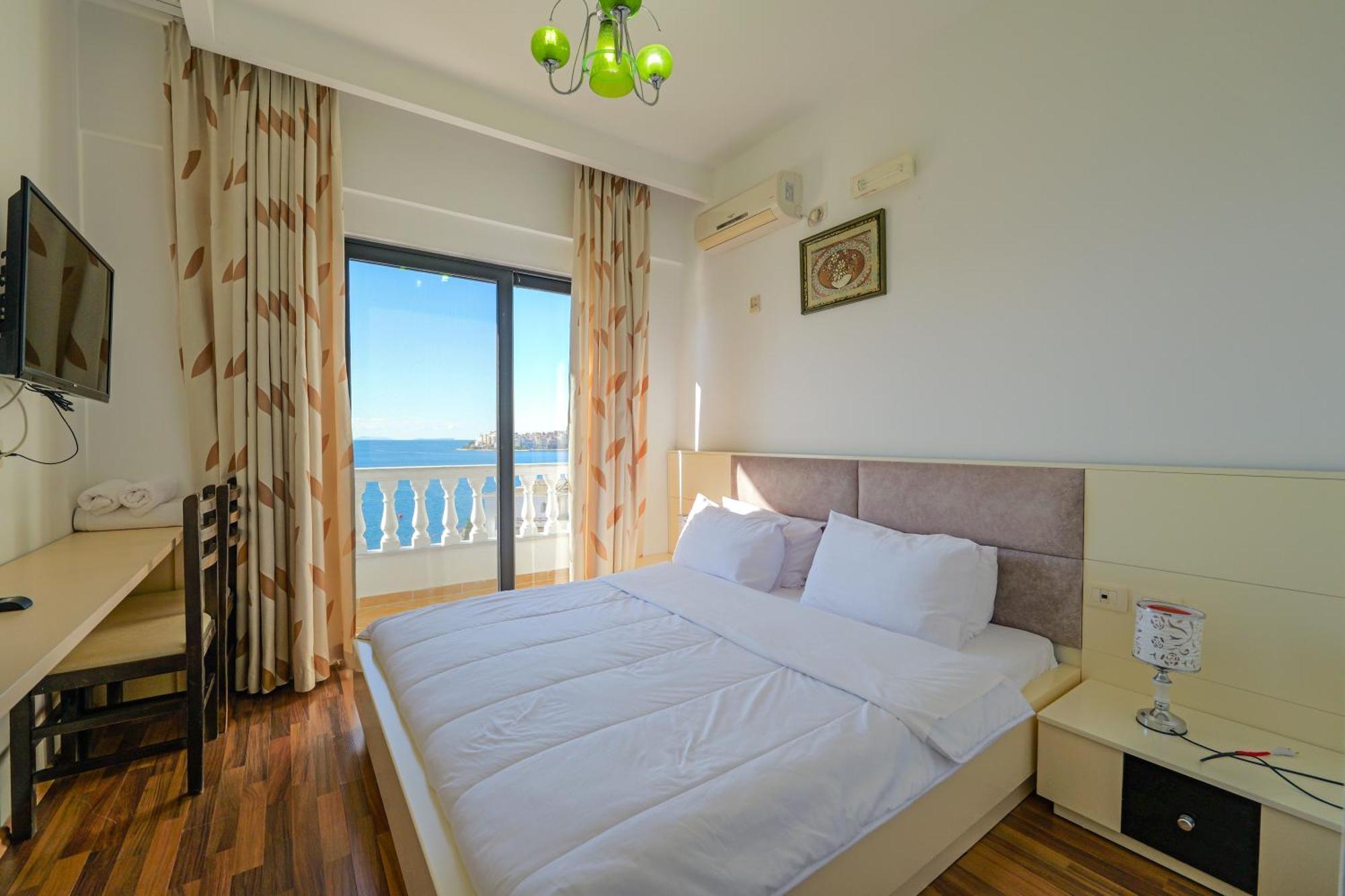 Hotel Iliria Sarande Luaran gambar