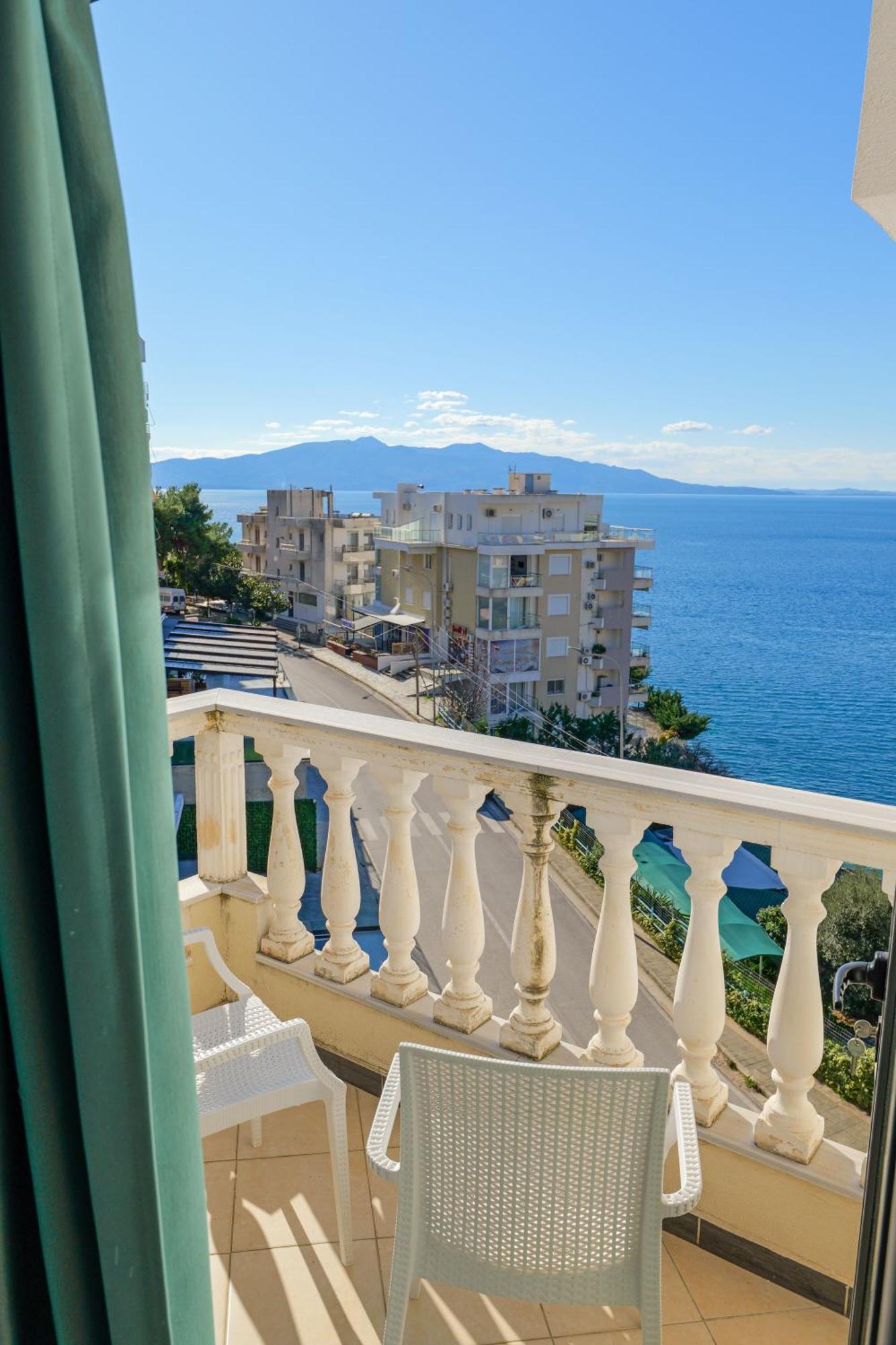 Hotel Iliria Sarande Luaran gambar