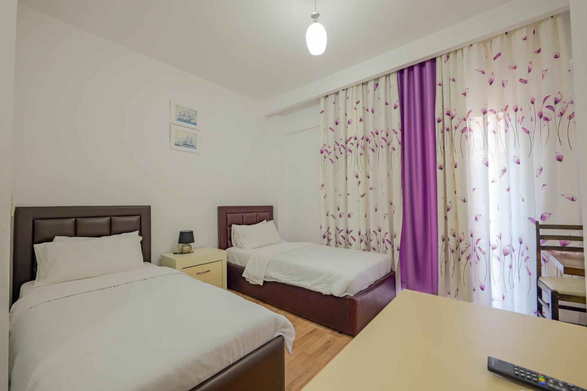 Hotel Iliria Sarande Luaran gambar