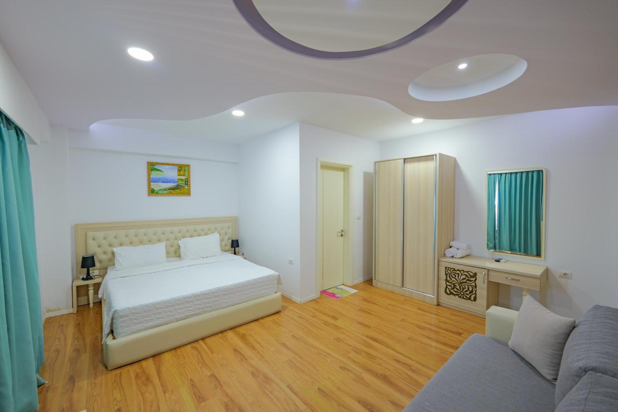 Hotel Iliria Sarande Luaran gambar