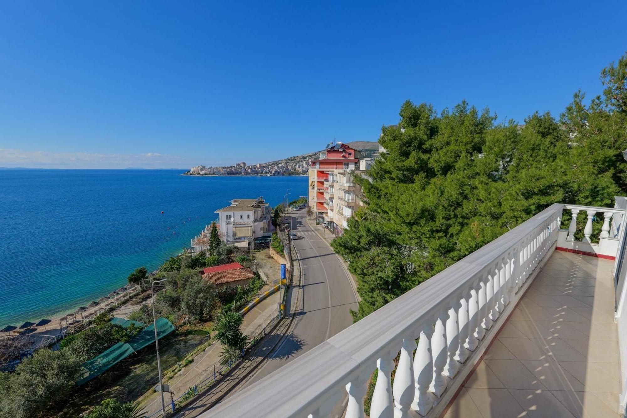 Hotel Iliria Sarande Luaran gambar