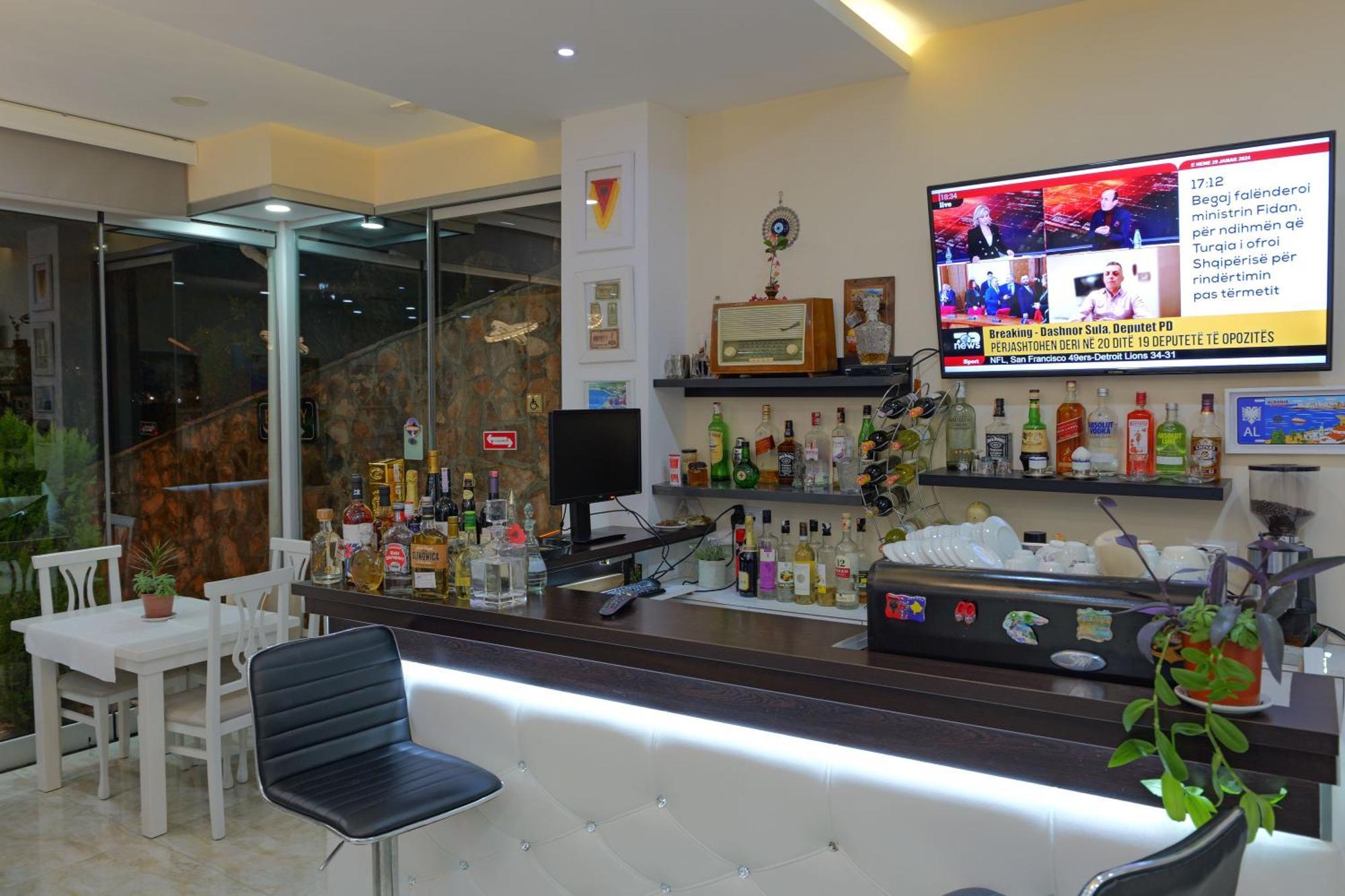 Hotel Iliria Sarande Luaran gambar