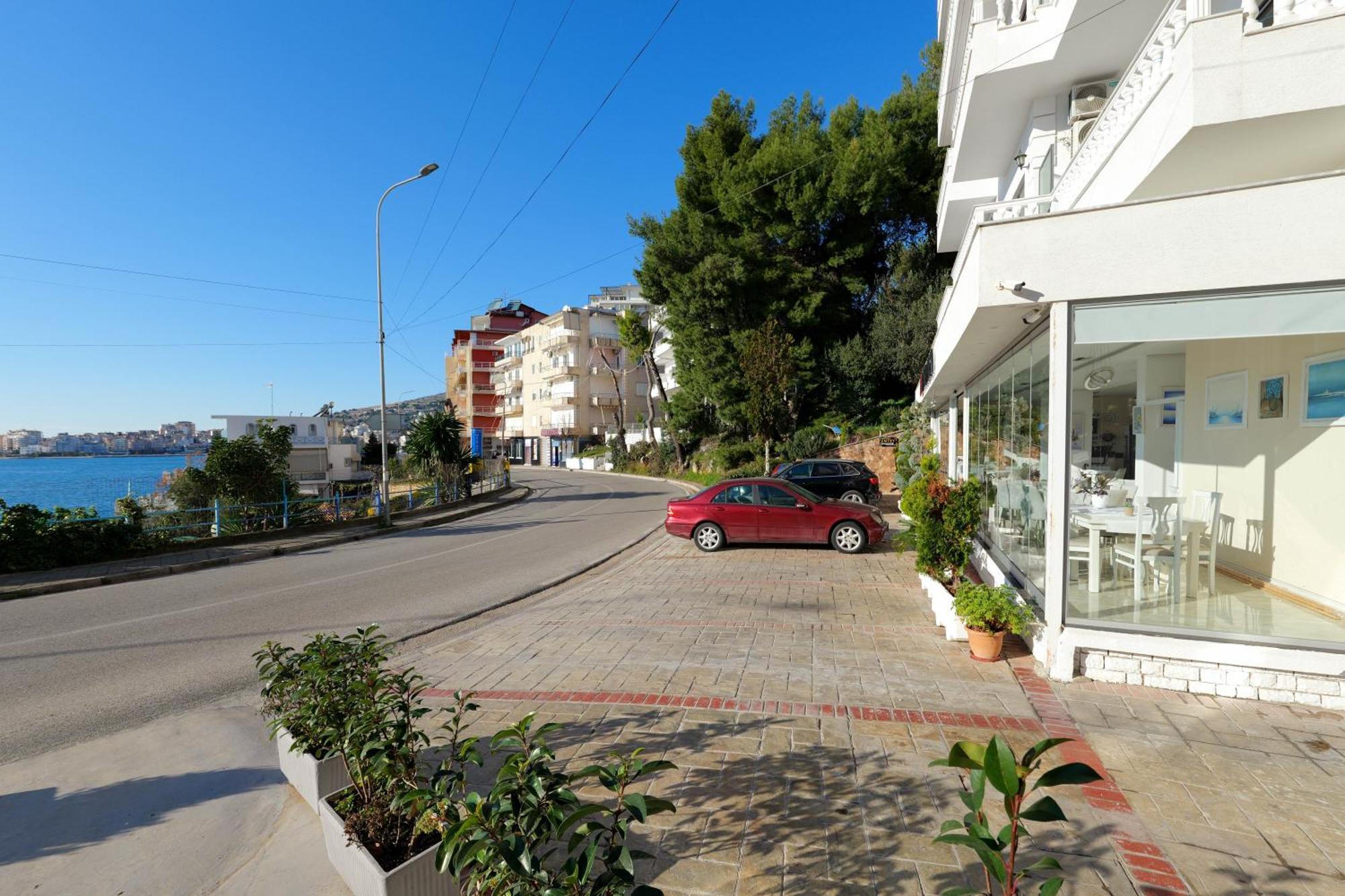Hotel Iliria Sarande Luaran gambar